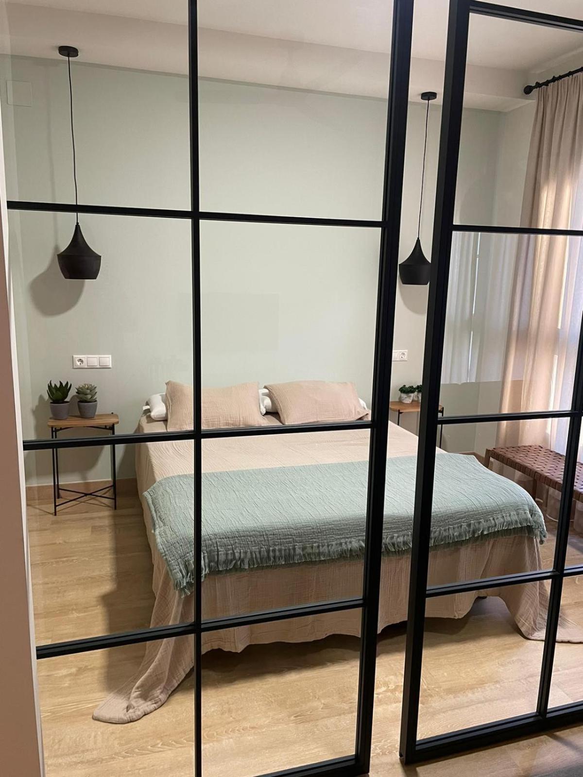 Malagasuite Comfortable Home Apartments Bagian luar foto